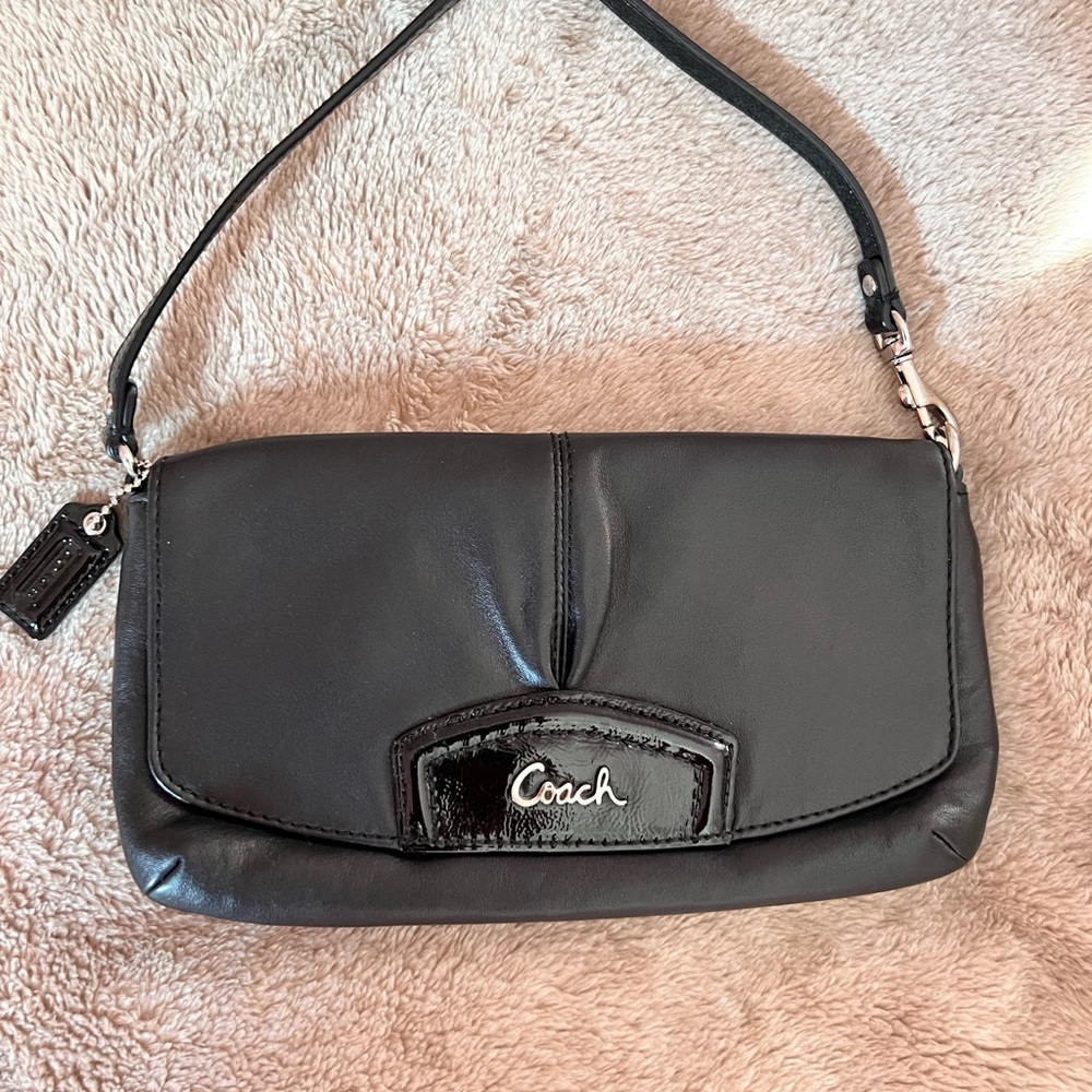 Coach Black Leather Wristlet with Logo Detail - Picture 2 of 9